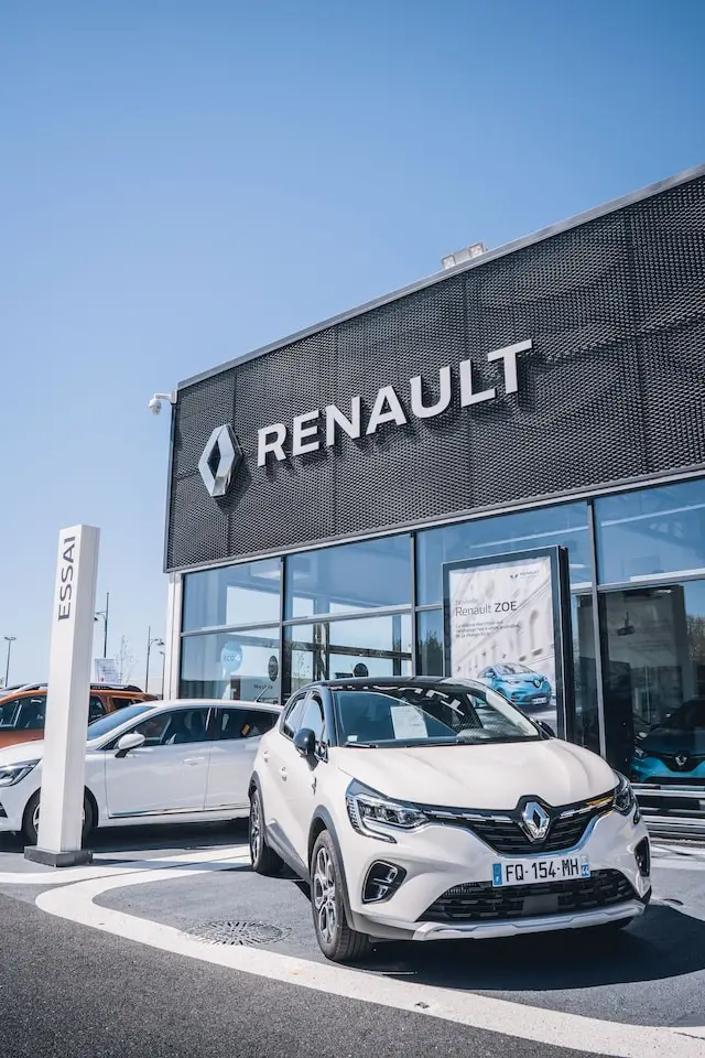 RENAULT